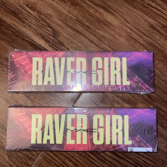 Mac raver girl eyeshadow palette - Picture 3 of 5